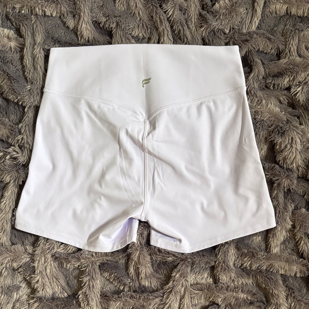 Fabletics PureLUX Shorts – Lilac (Size XL) NWT